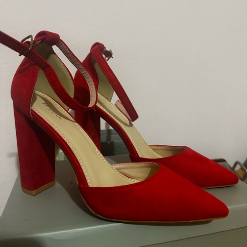 Migato red pumps like new, size 38