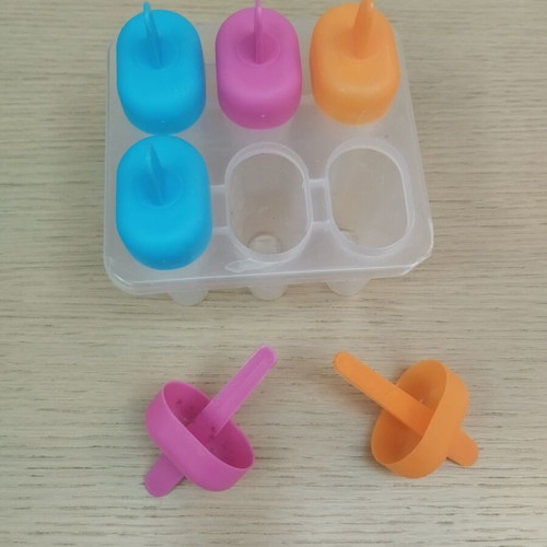 Plastic sticks for ice cream and pastry piping new