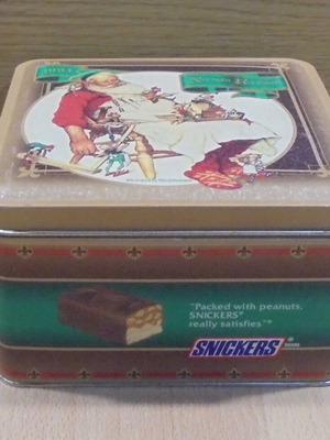 Snickers old promotional metal tin used, Christmas edition 1994
