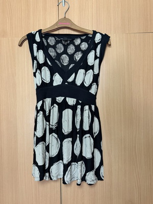 Mango sleeveless blouse used, 100% viscose, polka dot, size S