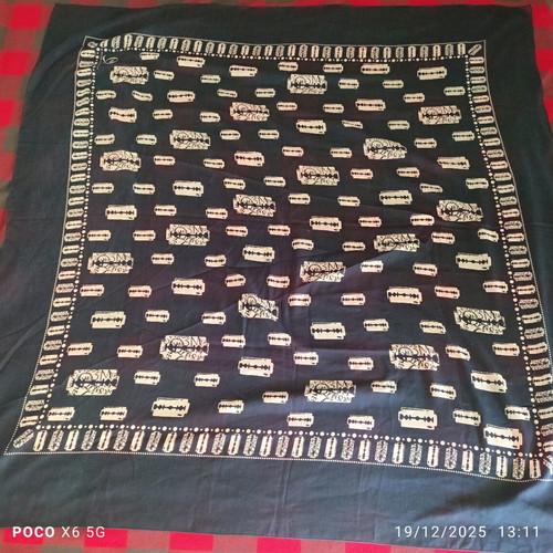 Alexander McQueen scarf with razor blade print, like new, blue cotton