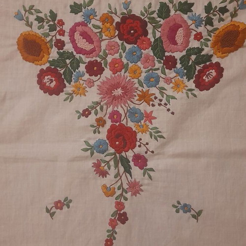 Handmade Semen table runner like new 100×40