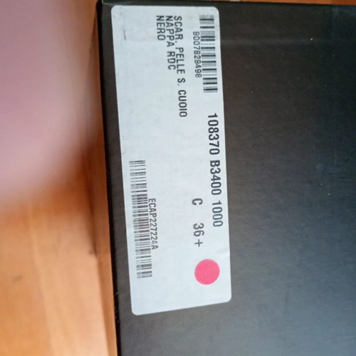 Gucci sandals size 36.5, black