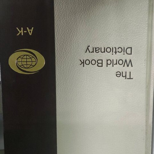 English encyclopedia with dictionaries, set of 45 volumes, gold top