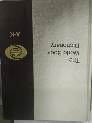 English encyclopedia with dictionaries, set of 45 volumes, gold top
