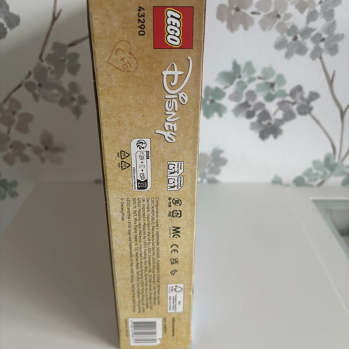 Lego Disney 43290 Kevin & Dug set