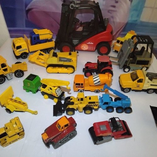 Vintage construction vehicles collection, 20 pieces, used