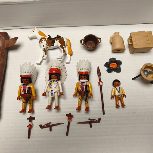Playmobil Indians set with 3 figures, child, horse and accessories like new