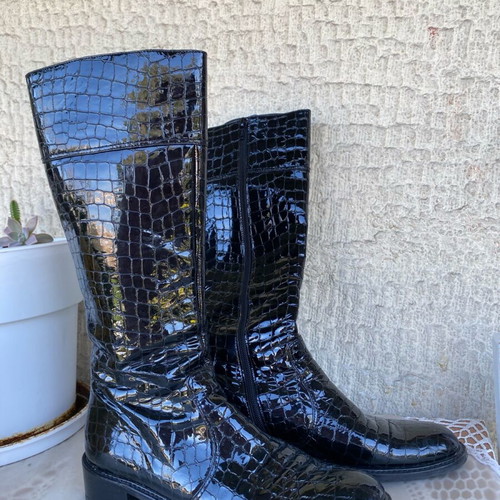 No39 Black Crocodile Patent Leather!
