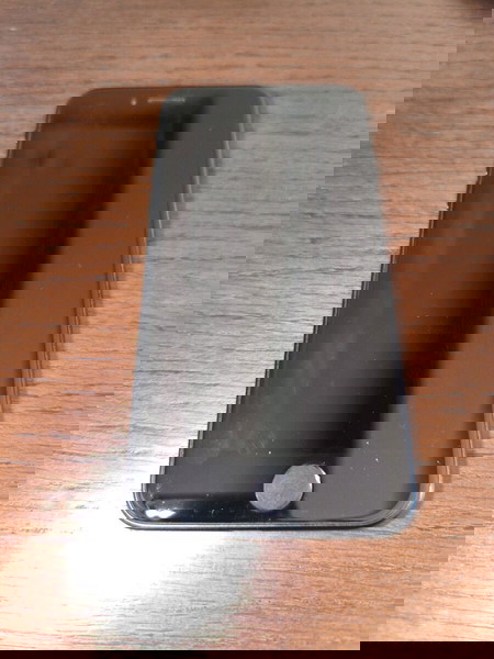 Apple iPhone SE(μαύρο)
