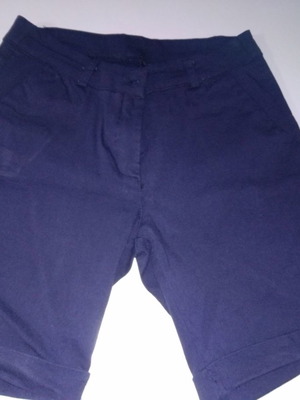 Elastic black shorts size M used