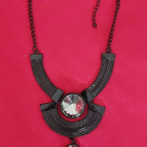 Statement necklace like new, black stainless steel with clear stones by Toi&Moi