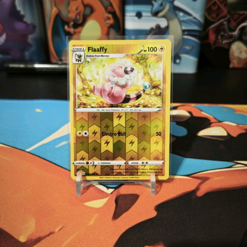 Pokémon card reverse condition like new