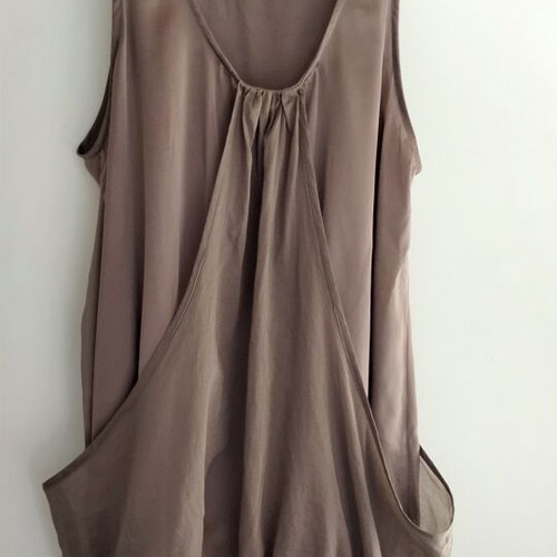 Anel Fashion Sleeveless Bubble Top Size L like new, beige brown