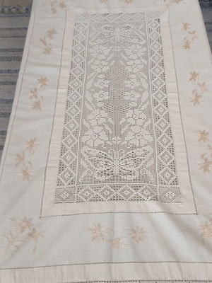 Handmade table linen set new, large tablecloth 150x110 cm and two cushions 77x77 cm