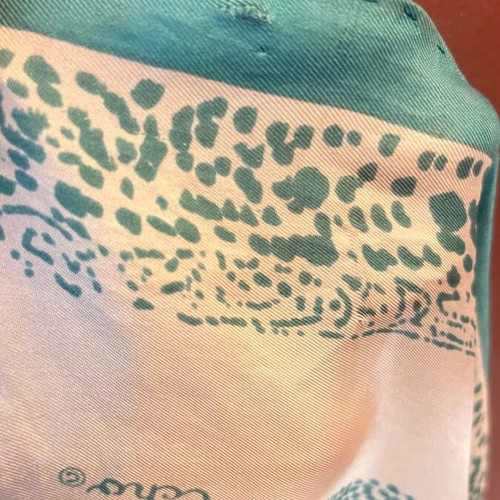 Echo scarf used with wear