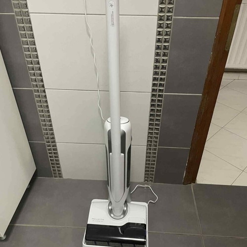 Rowenta X Clean 10 Wet & Dry stick vacuum cleaner new