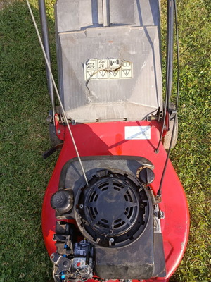 Lawn mower used, good condition