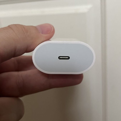 Chargers pack of 2 like new imitation, 10 watt