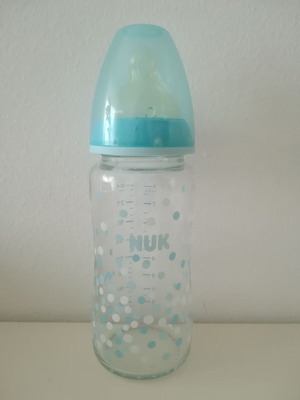 NUK First Choice glass baby bottle 240ml with silicone nipple, new, blue