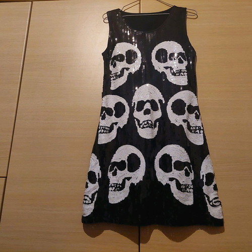 Rock dress black sequin with white skulls like new