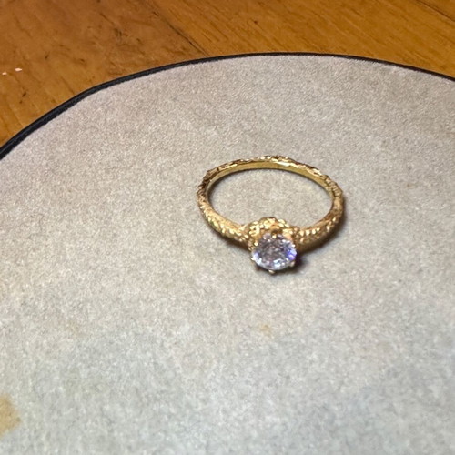 Monopetro ring like new, gold plated FO