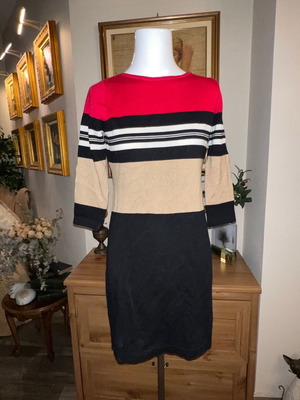 Φόρεμα Calvin Klein μεταχειρισμένο, μέγεθος small προς medium