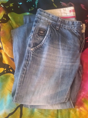 Jeans Small with tear like new, brand Camaro