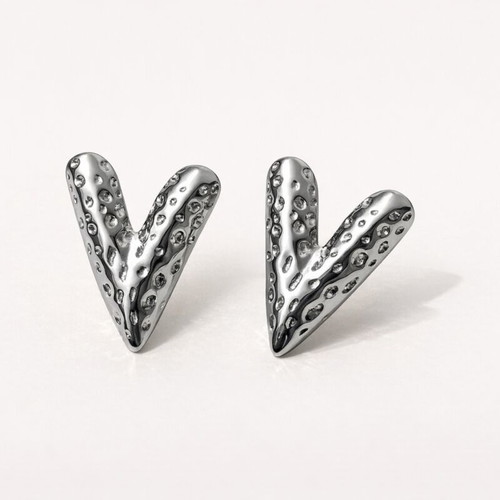 Steel heart earrings new, silver color