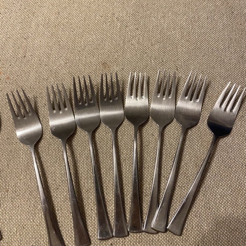 Olympic Airways Collectible Cutlery Set like new, 19 pieces