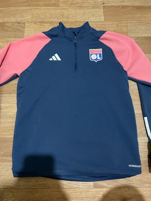 Adidas Olympique Lyon 23/24 kit XS size like new