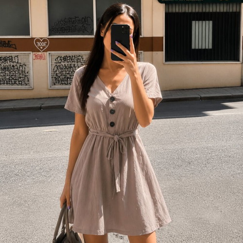 Beige dress with buttons and belt like new, size M
