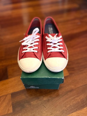 Lacoste μπαλαρίνες νούμερο 37 σαν καινούργιες, κόκκινες