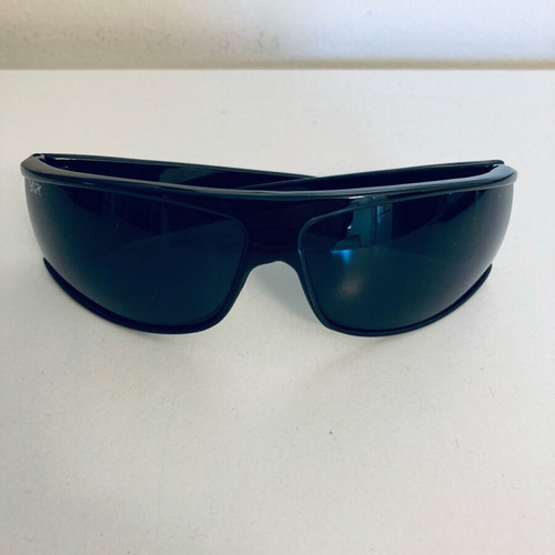 Black sunglasses like new