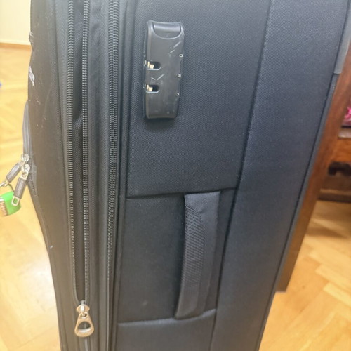American Tourister fabric suitcase used, black, 4 wheels, expandable