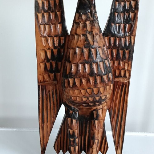 Eagle with spread wings like new, original wood carving from Tryavna