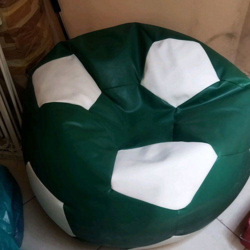Pouf green-white XL like new football pattern