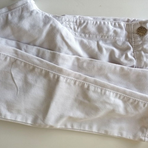 Bikelife women's white high-waisted elastic five-pocket jeans, size S