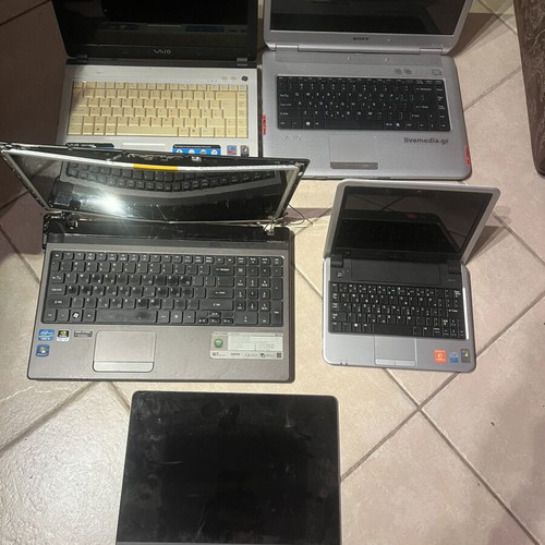 Laptop for spare parts or repair, used