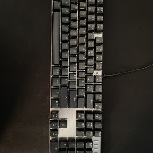 Motospeed RGB Gaming Mechanical Keyboard full size like new