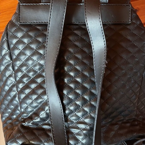 Thiros black backpack bag like new, synthetic leather