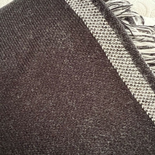 Black scarf with white details like new
