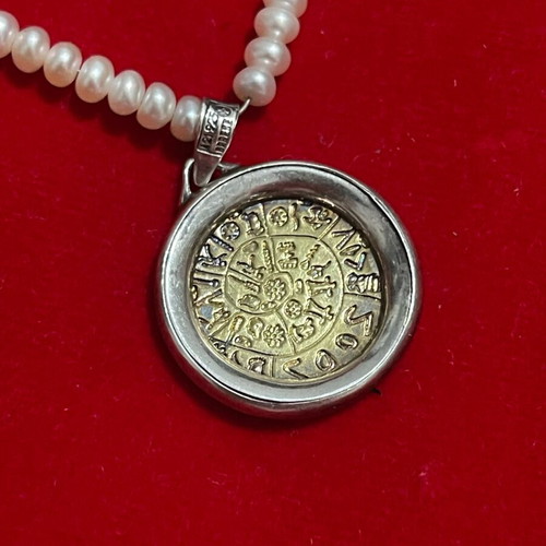 Pearl necklace with silver-gold pendant LALAOUNIS A21 used, 42 cm double-sided