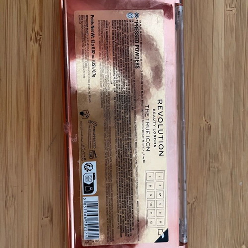 Makeup Revolution The True Icon eyeshadow palette like new