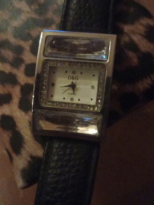 Dolce & Gabbana wristwatch like new, women's