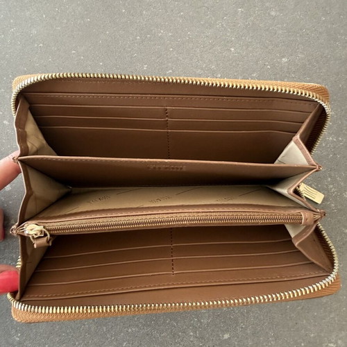 Alviero Martini 1a Classe zip around wallet like new, brown Geo print
