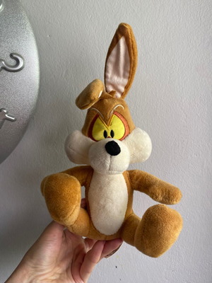 Baby Wile E Coyote plush toy Looney Tunes used