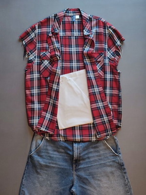 H&M sleeveless checked shirt like new, black and red, size L-XL