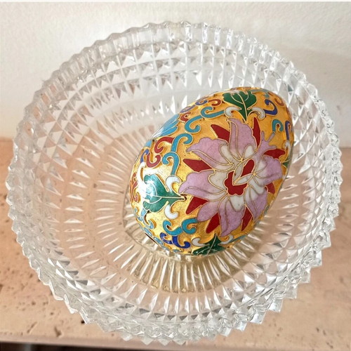 Cloisonné egg with lotus design like new