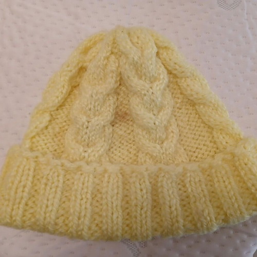 Knitted handmade hat new, yellow